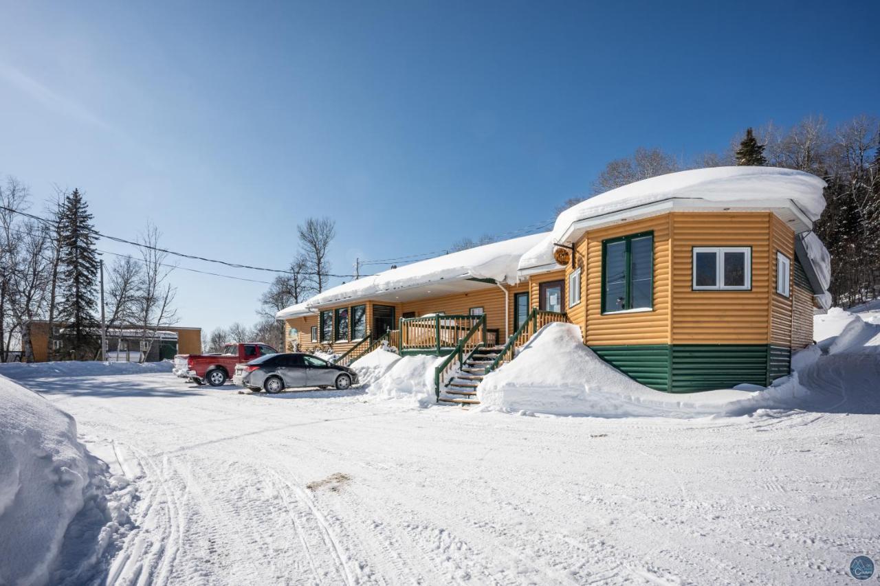 Auberge Eva Lac-Bouchette Exterior photo