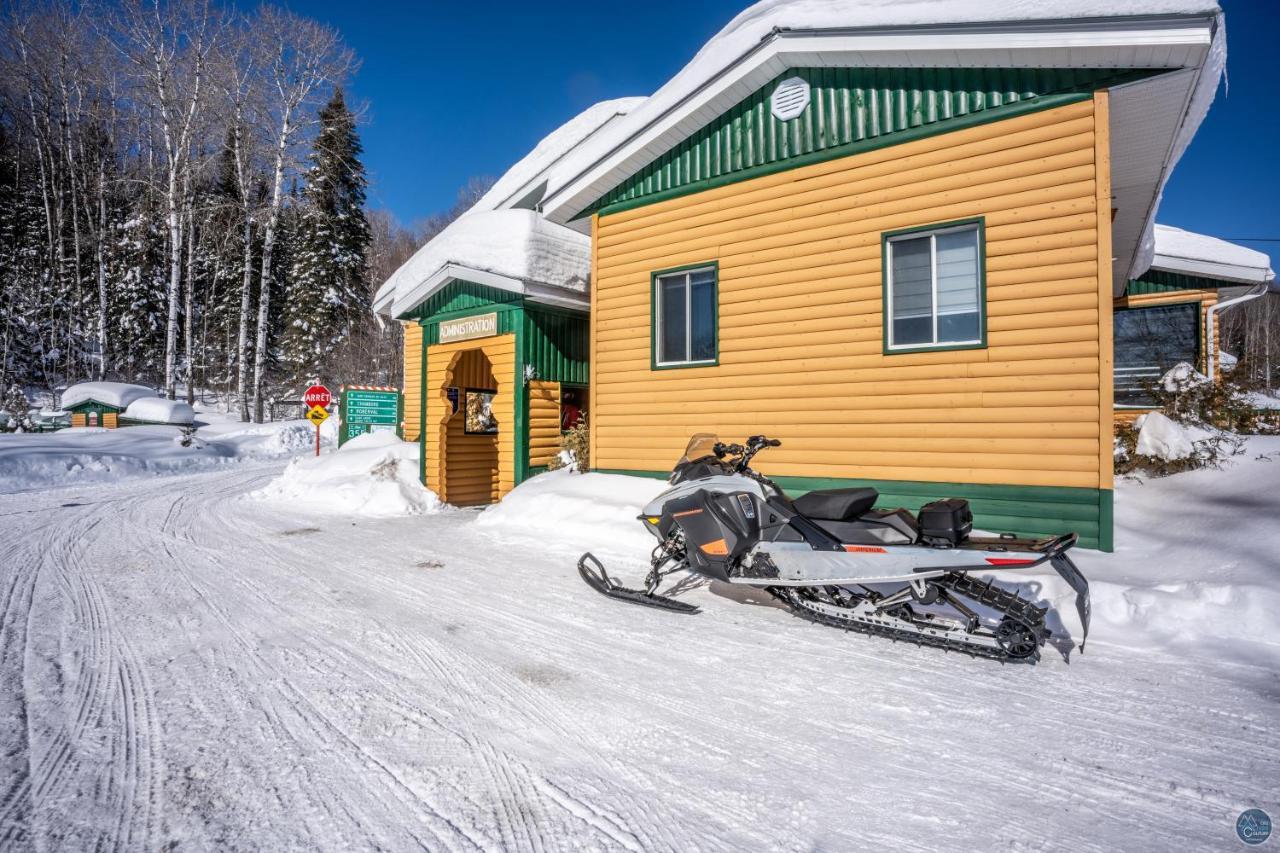 Auberge Eva Lac-Bouchette Exterior photo