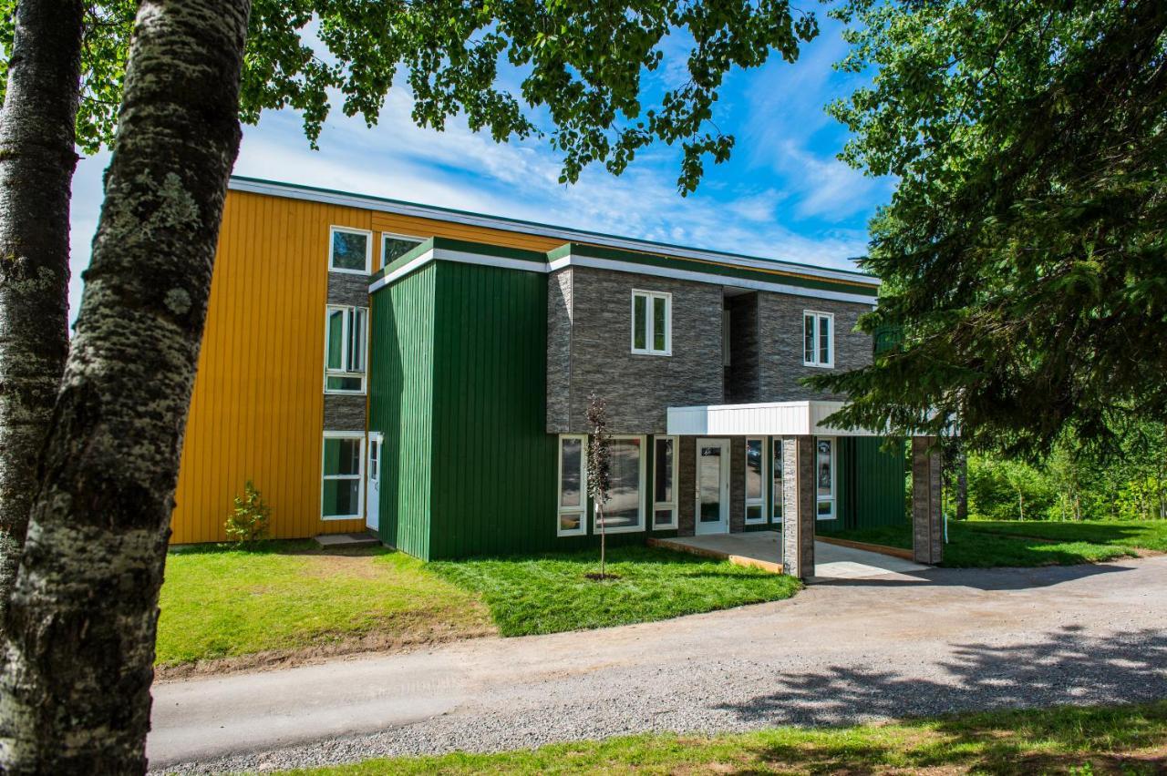 Auberge Eva Lac-Bouchette Exterior photo